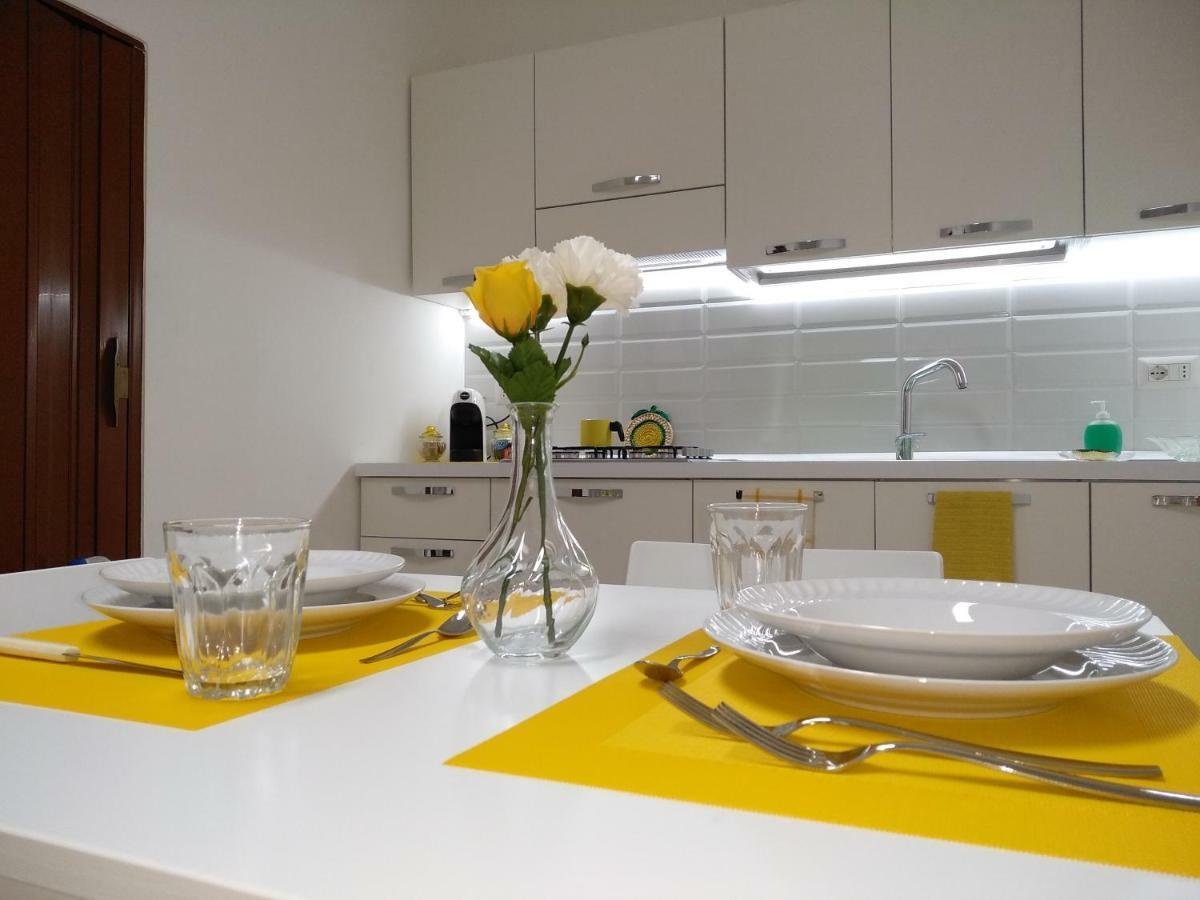 La Casa Di Bianca Apartment Калтаджироне Екстериор снимка
