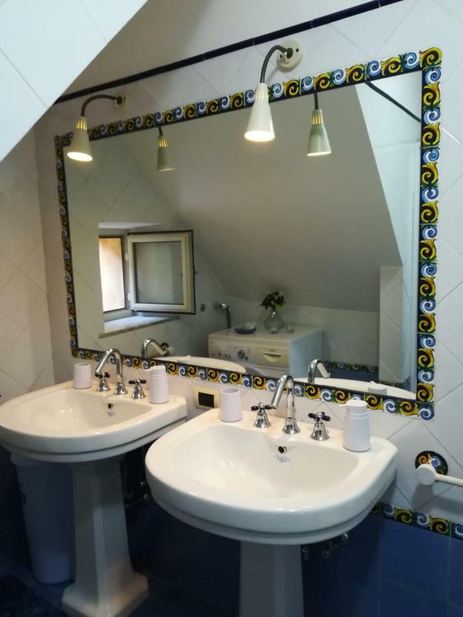 La Casa Di Bianca Apartment Калтаджироне Екстериор снимка