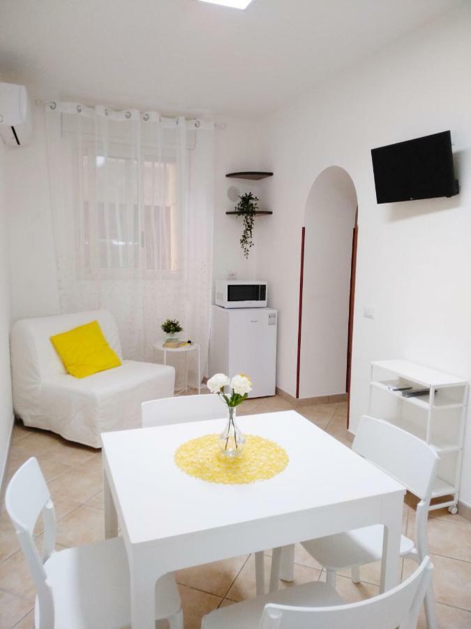 La Casa Di Bianca Apartment Калтаджироне Екстериор снимка